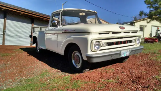 1961 Ford F-100