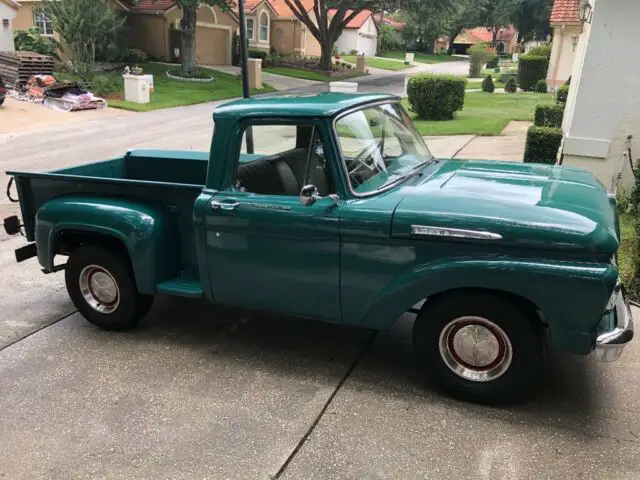 1961 Ford F-100