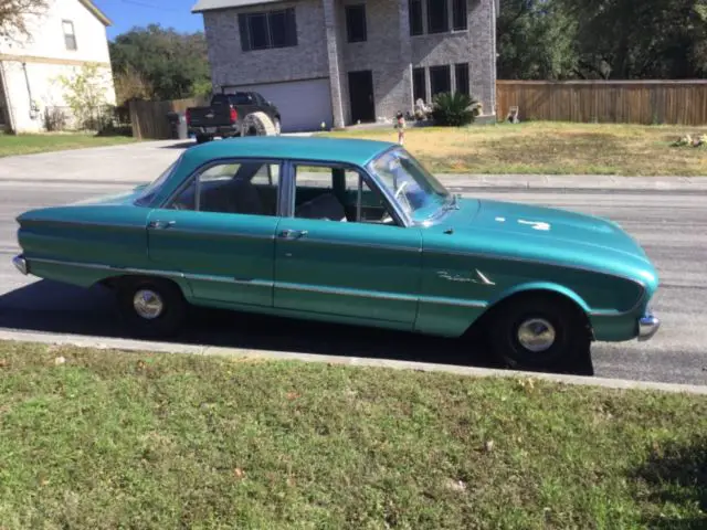 1961 Ford Falcon Deluxe