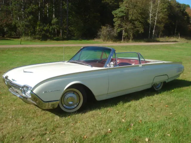 1961 Ford Thunderbird Convertible