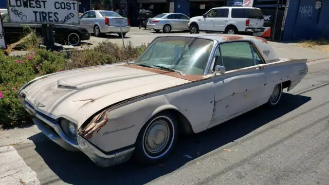 1961 Ford Thunderbird