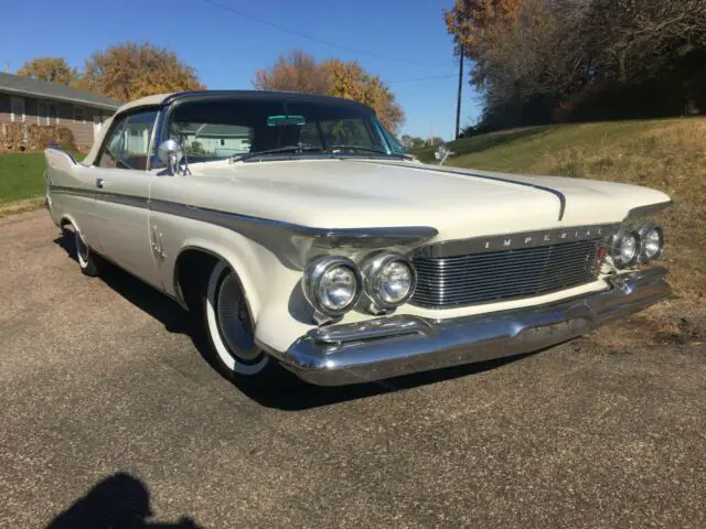 1961 Chrysler Imperial crown