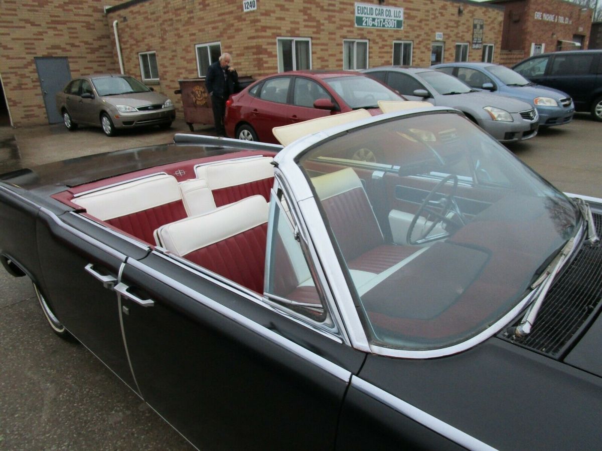 1961 Lincoln Continental NO RESERVE AUCTION - LAST HIGHEST BIDDER WINS CAR!