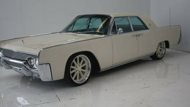 1961 Lincoln Continental