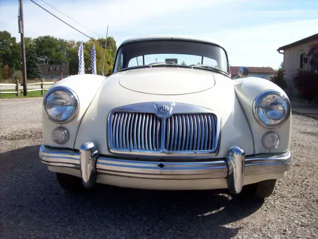 1961 MG MGA 2 DOOR