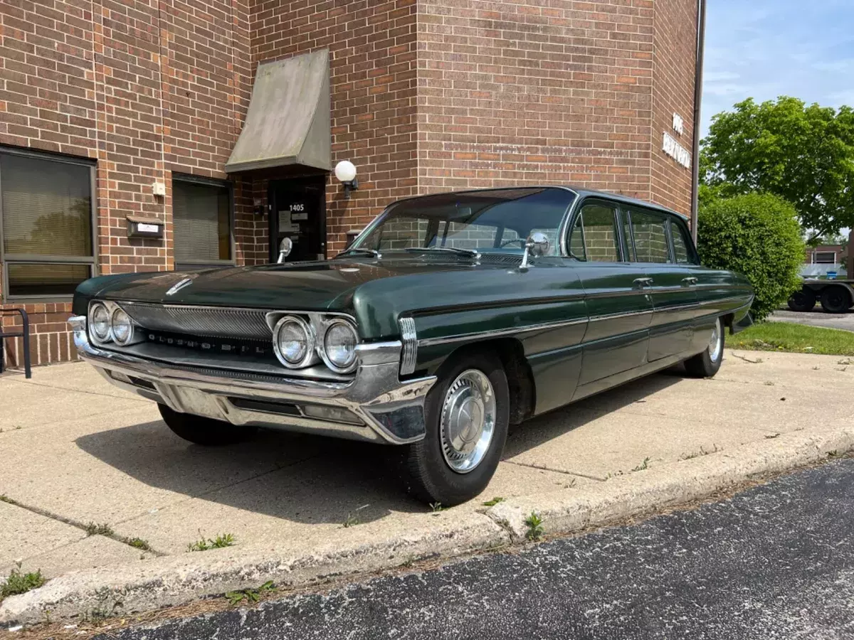 1961 Oldsmobile Dynamic 88 - Limousine