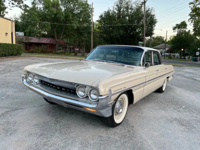 1961 Oldsmobile Super 88 Super 88