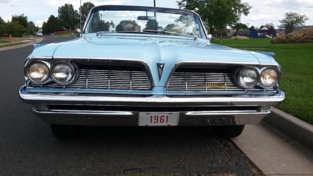 1961 Pontiac Bonneville Convertible 389 Tri Power 8 lug 4 Speed