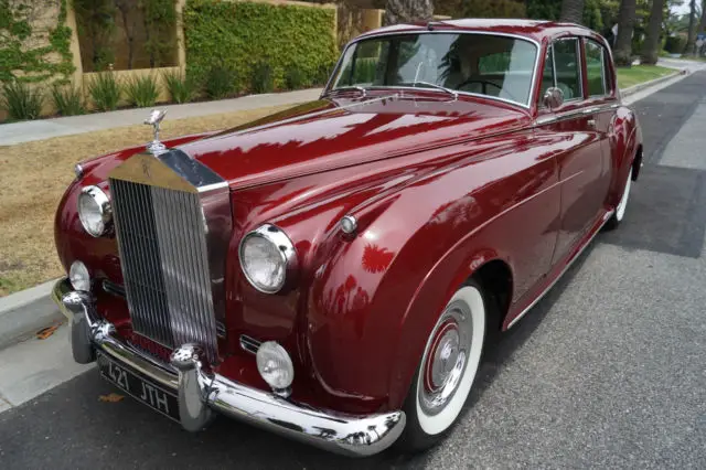 1961 Rolls-Royce 6.2L V8 SILVER CLOUD II V8 SEDAN  WITH FACTORY AC & 1 FAMILY OWNED!