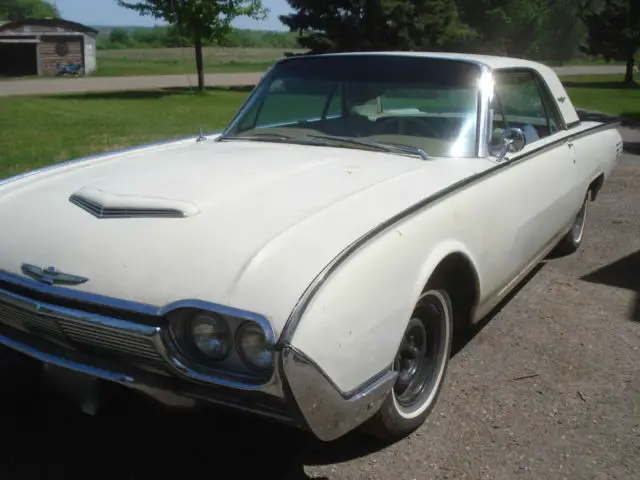 1961 Ford Thunderbird