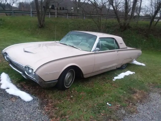 1961 Ford Thunderbird