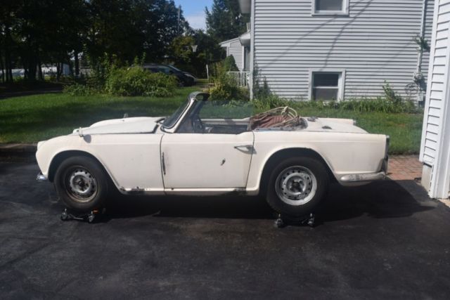 1961 Triumph TR4 Convertible