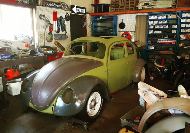 1961 Volkswagen Beetle - Classic 117 Deluxe