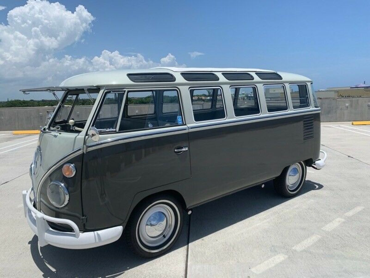 1961 Volkswagen Bus/Vanagon