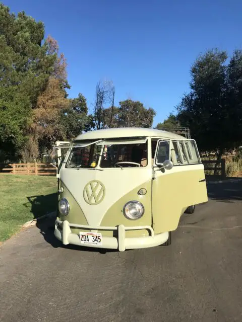 1961 Volkswagen Bus/Vanagon