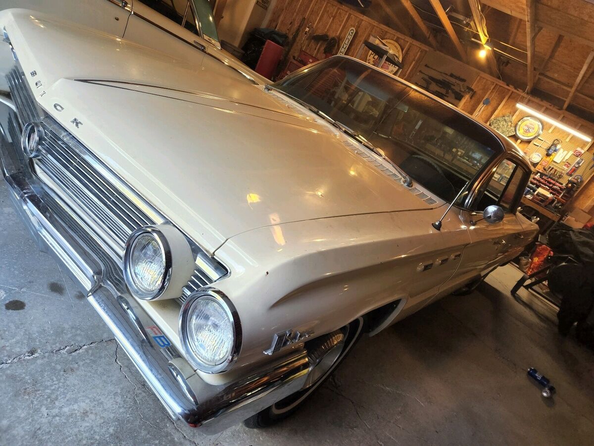 1962 Buick Le Sabre hardtop