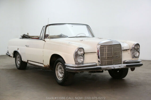 1962 Mercedes-Benz 220SE Cabriolet