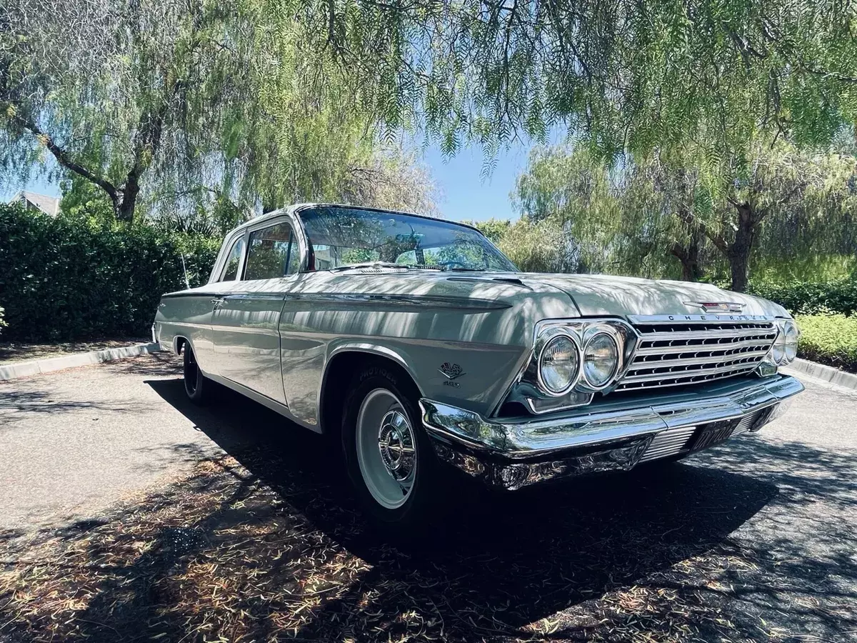 1962 Chevrolet Bel Air Red