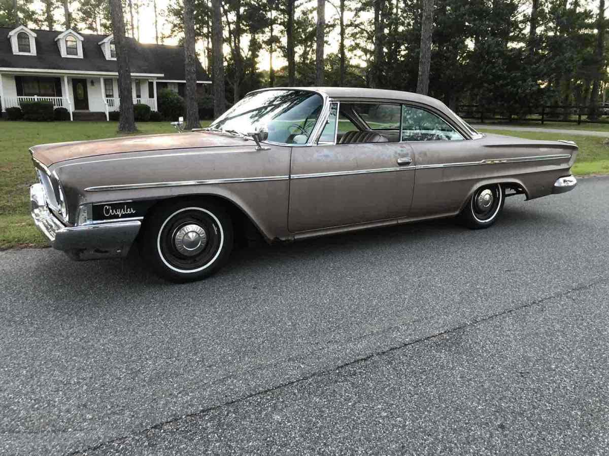 1962 Chrysler Newport cloth