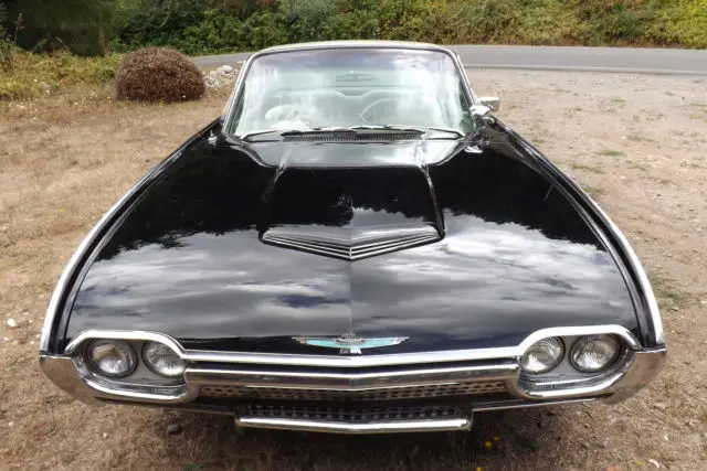 1962 Ford Thunderbird