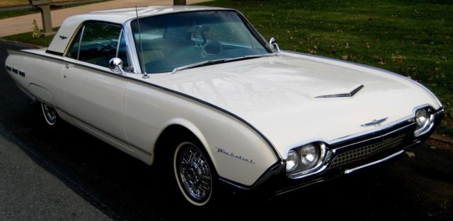 1962 Ford Thunderbird Coupe