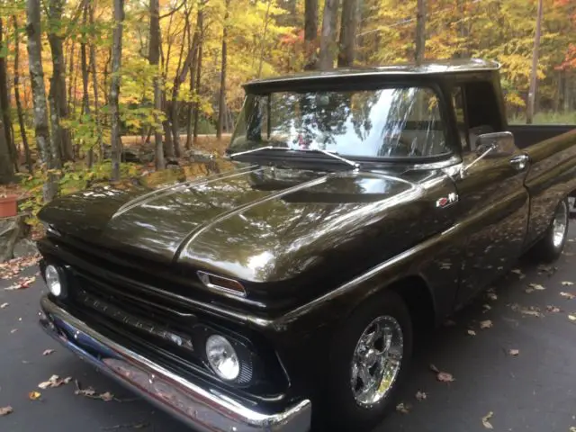 1962 Chevrolet C-10 Short Bed Fleetwood