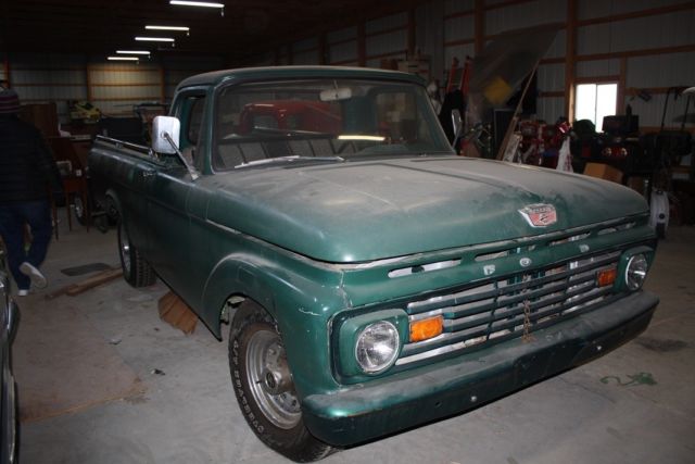 1962 Ford F-250 Stock Unibody Long Bed