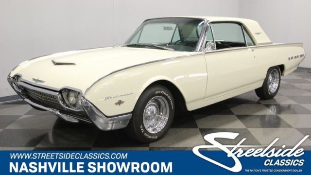 1962 Ford Thunderbird --