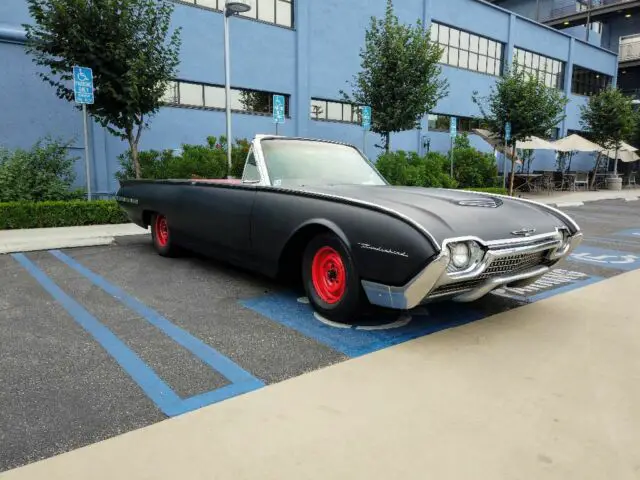 1962 Ford Thunderbird