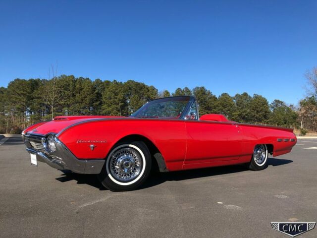 1962 Ford Thunderbird