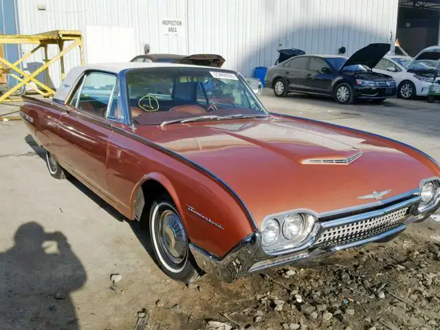 1962 Ford Thunderbird POWER STEERING, POWER BRAKES, WINDOWS, SEAT