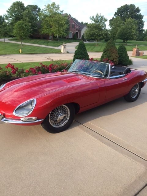 1962 Jaguar E-Type red