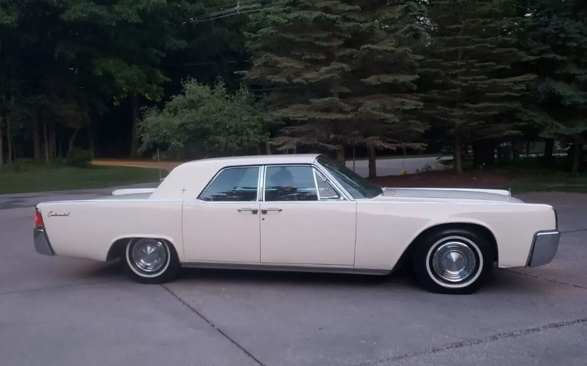 1962 Lincoln Continental