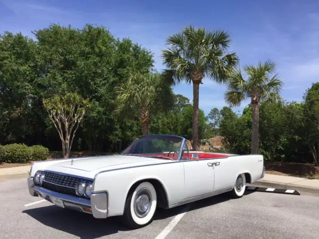 1962 Lincoln Continental convertible