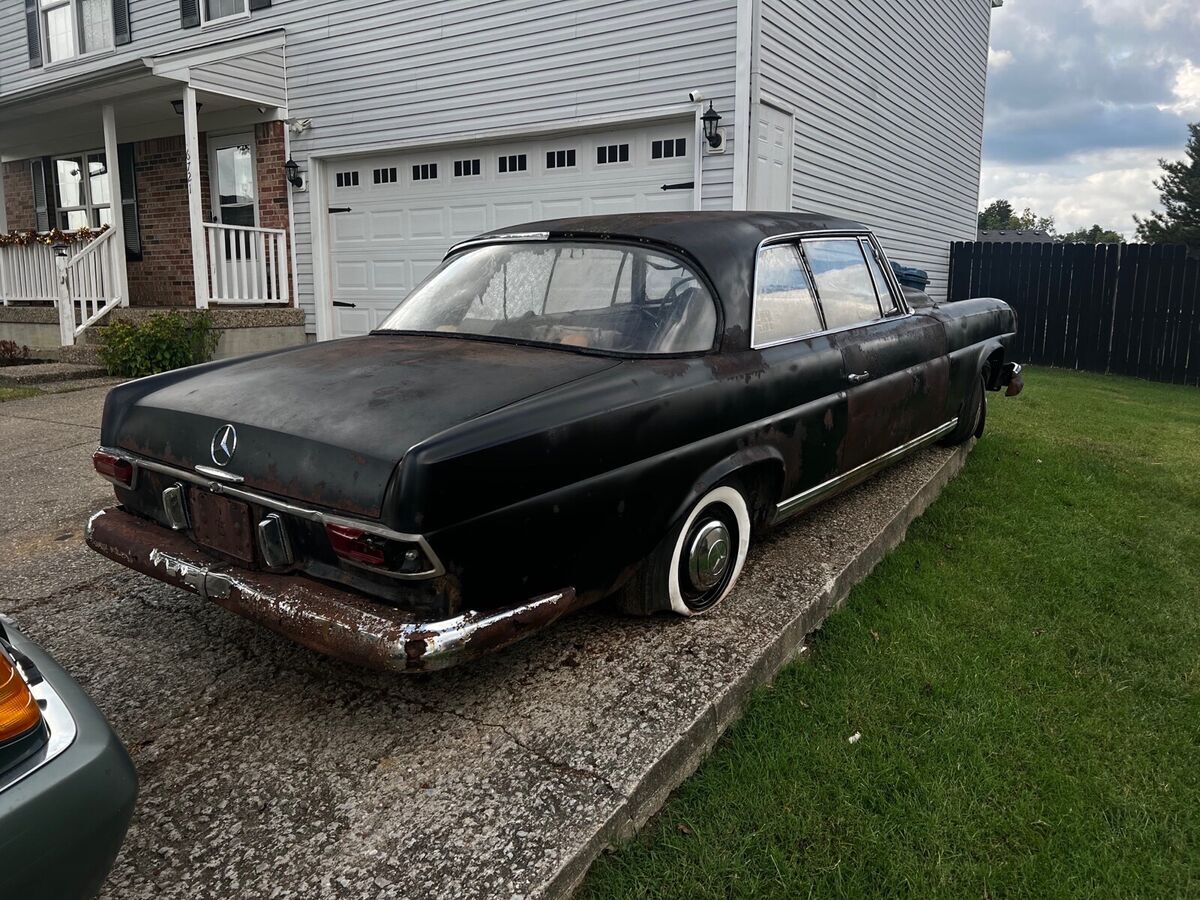 1962 Mercedes-Benz 220 SEB Coupe 220se