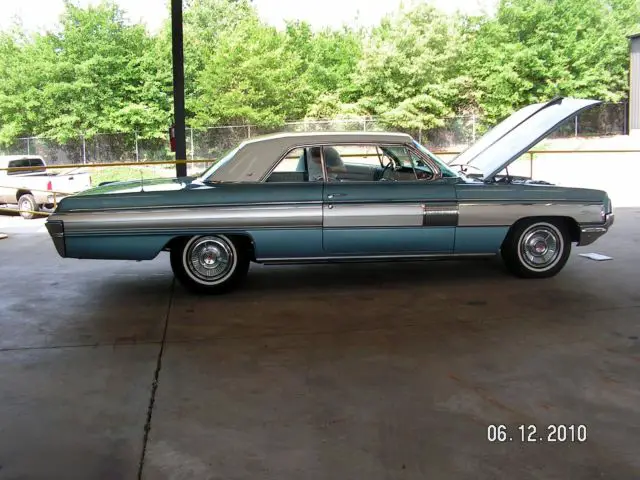 1962 Oldsmobile Starfire Chrome