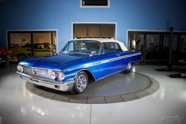 1962 Ford Galaxie Sunliner