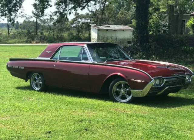 1962 Ford Thunderbird 2-door Hardtop