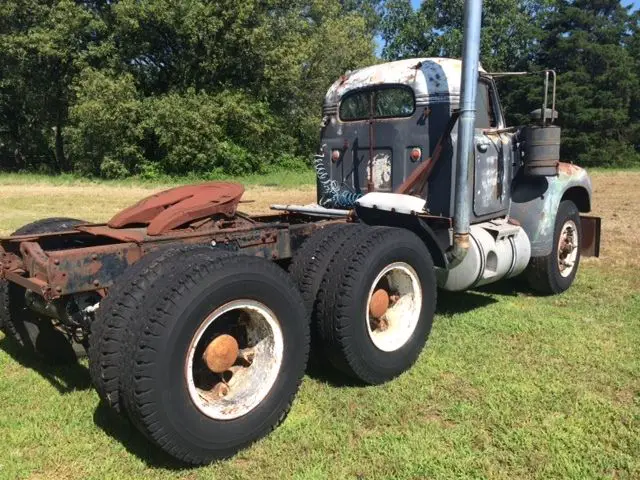 1963 Antique Mack Model B61 Truck Tandem Axle Thermodyne 711 Engine Cab ...