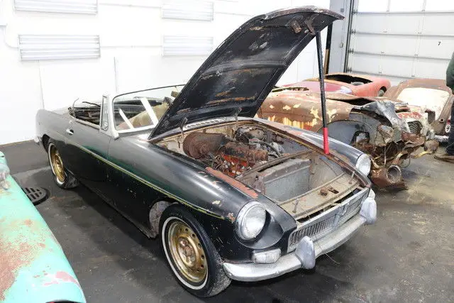 1963 MG MGB Restoration or Parts Vehicle