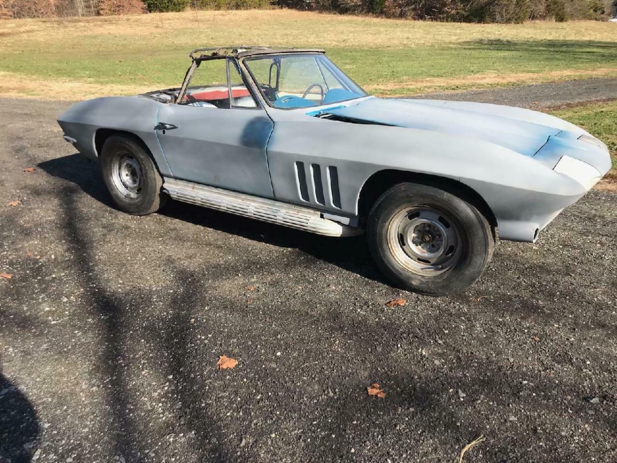 1963 Chevrolet Corvette Stingray Convertible