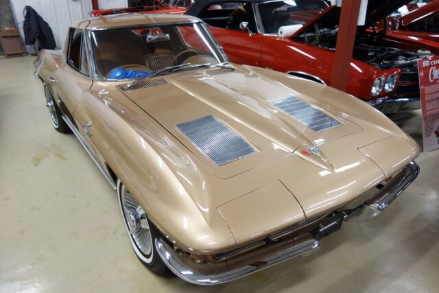 1963 Chevrolet Corvette -SPLIT WINDOW FUELIE - NCRS TOP FLIGHT WINNER -