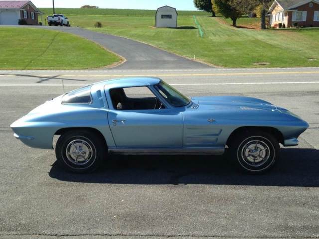 1963 Chevrolet Corvette Split Window Coupe Fuelie