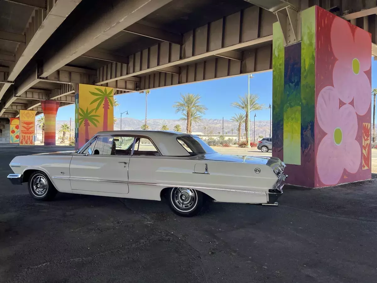 1963 Chevrolet Impala SUPER SPORT