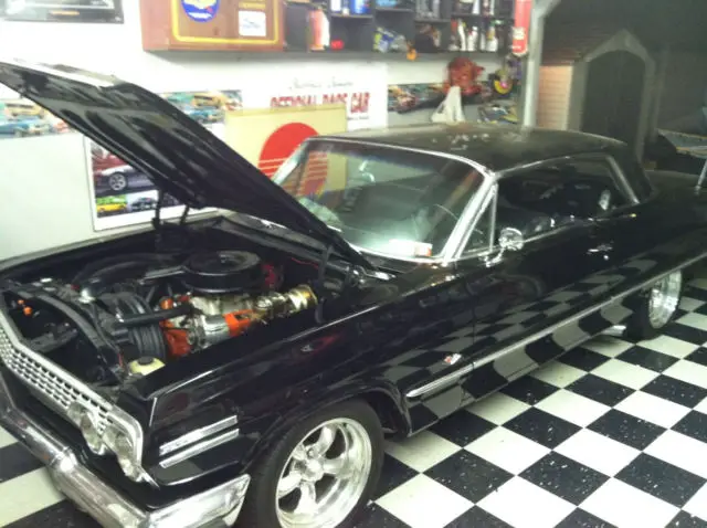 1963 Chevrolet Impala SS Clone