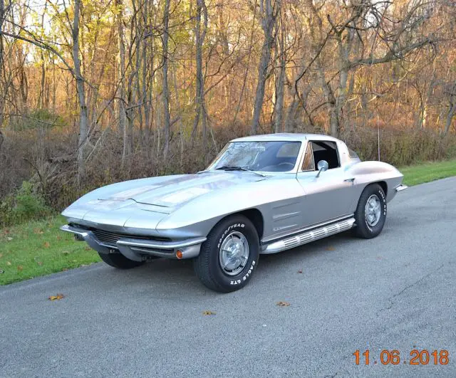 1963 Chevrolet Corvette SPLIT WINDOW 327 4SPD