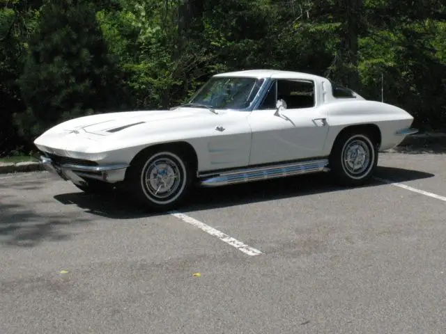 1963 Chevrolet Corvette SPLIT WINDOW COUPE