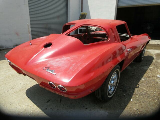 1963 Chevrolet Corvette STINGRAY SPORT COUPE