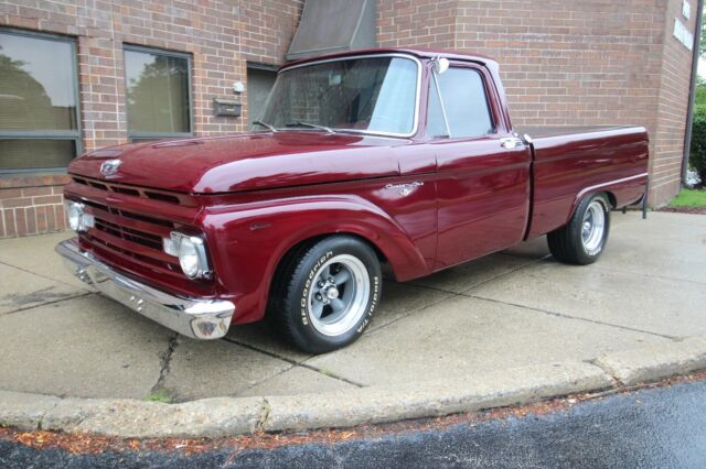 1963 Ford F-100 - V8 - PS + PDB