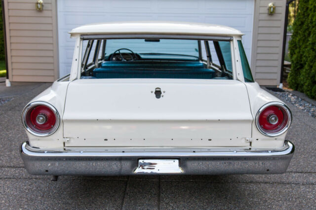 1963 Ford Galaxie Country Sedan